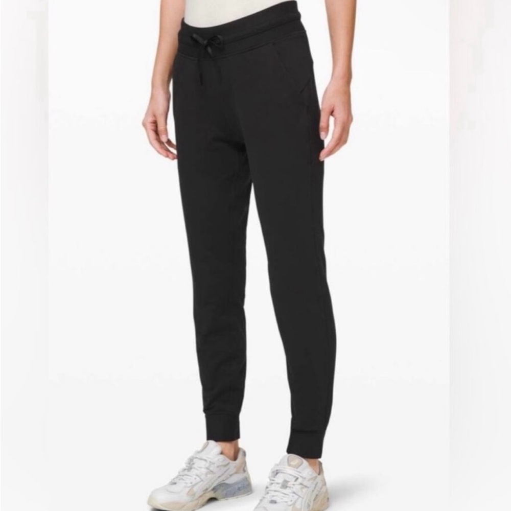 Lululemon Ready to Fleece Jogger Black Size 2